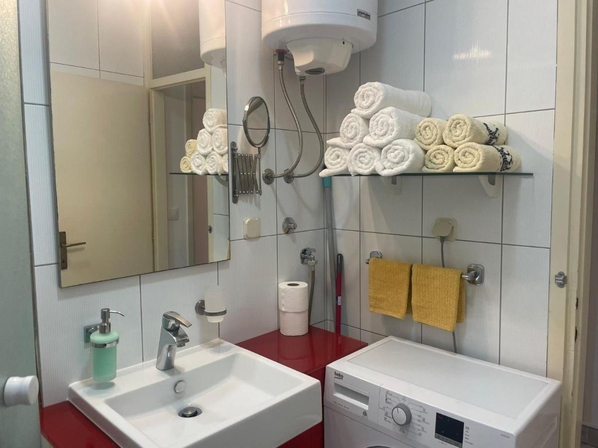 Apartman Doris,Self Check In Сплит Экстерьер фото