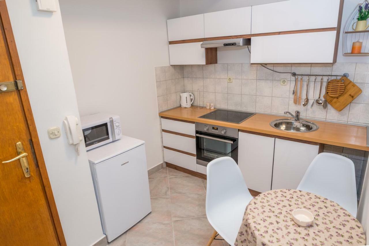 Apartman Doris,Self Check In Сплит Экстерьер фото